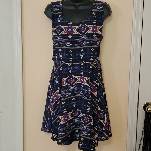 Ark and Co. Dress - Picture 1 of 4